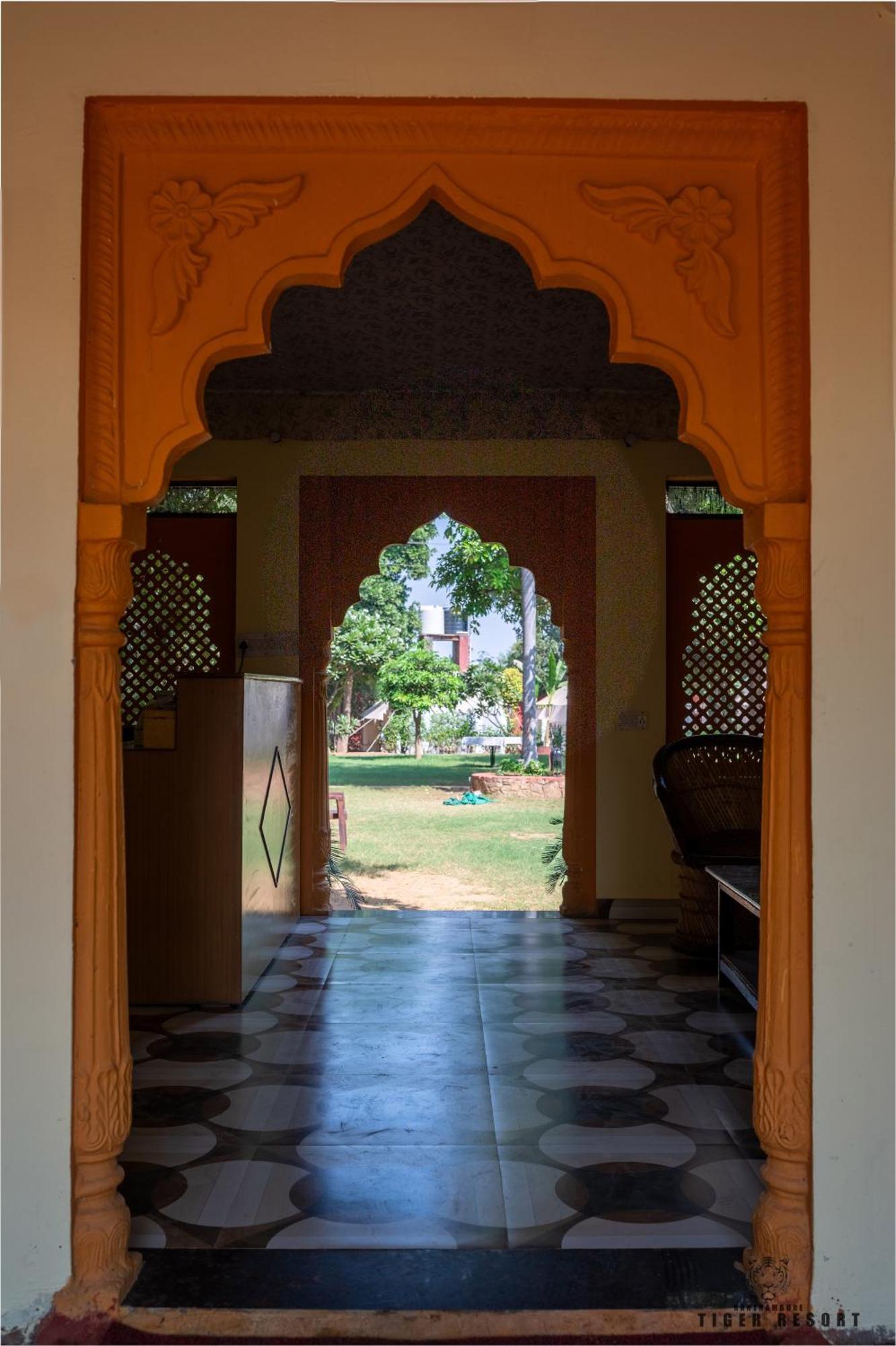 Ranthambore Tiger Resort Sawai Madhopur Exterior photo