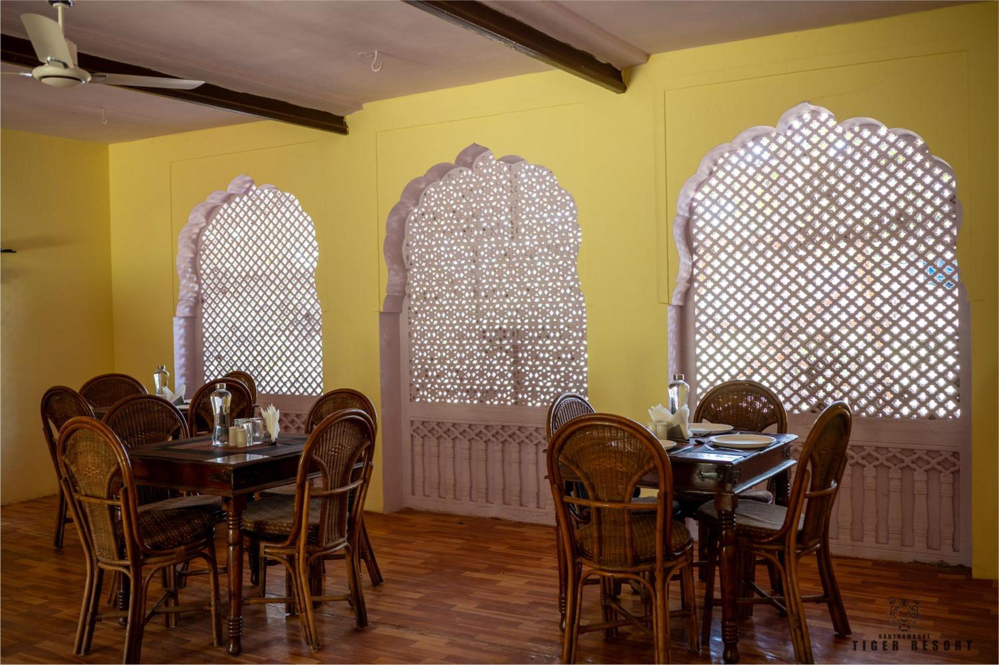 Ranthambore Tiger Resort Sawai Madhopur Exterior photo