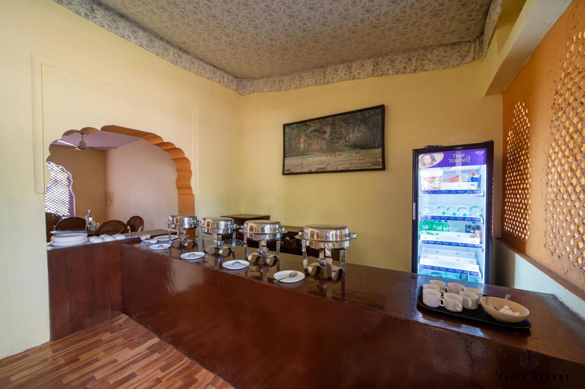Ranthambore Tiger Resort Sawai Madhopur Exterior photo
